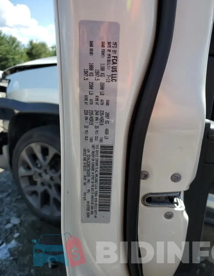 3C4NJDCB6KT843245 Photo# 14