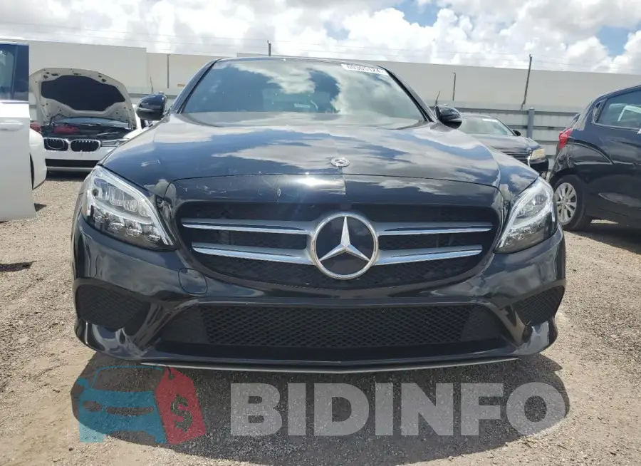 55SWF8DB9KU302747 Photo# 5