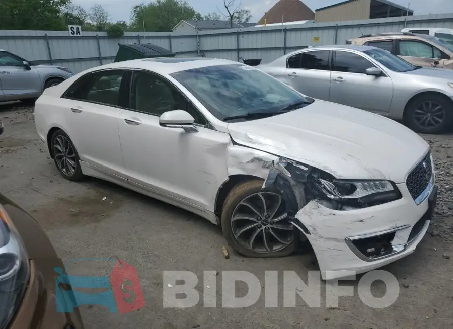 3LN6L5LUXKR604893 Photo# 4
