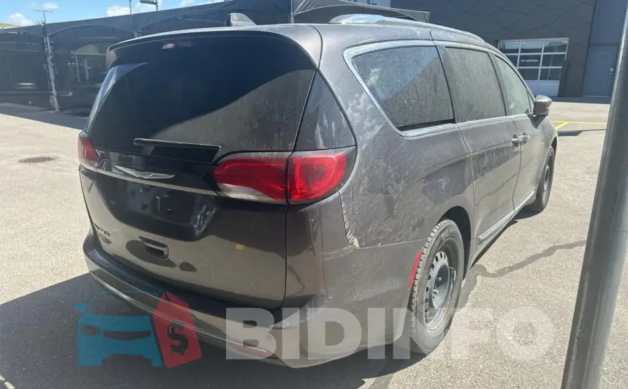 2C4RC1EG8HR633079 Photo# 4