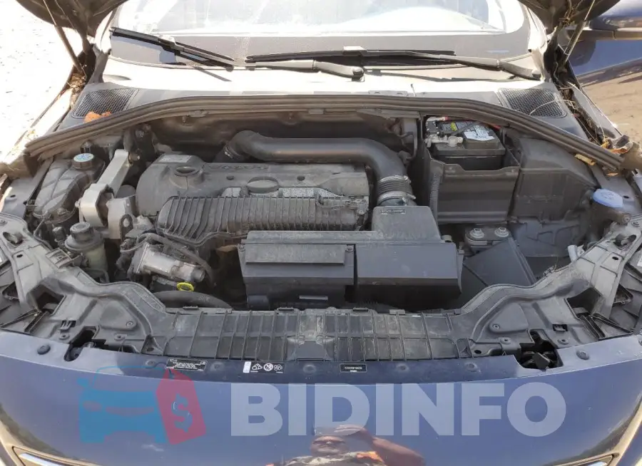 YV1612TB2F1302158 Photo# 11