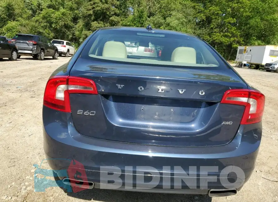 YV1612TB2F1302158 Photo# 6