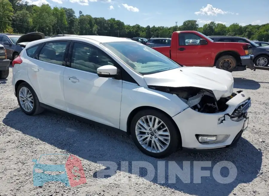 1FADP3N24GL332675 Photo# 4