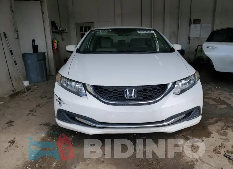 19XFB2F57FE108232 Photo# 5