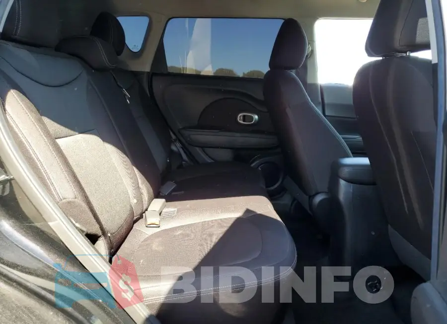 KNDJN2A20G7388818 Photo# 10