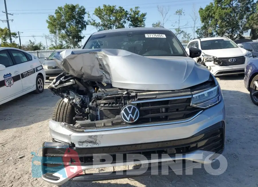 3VVCB7AX3NM162884 Photo# 5