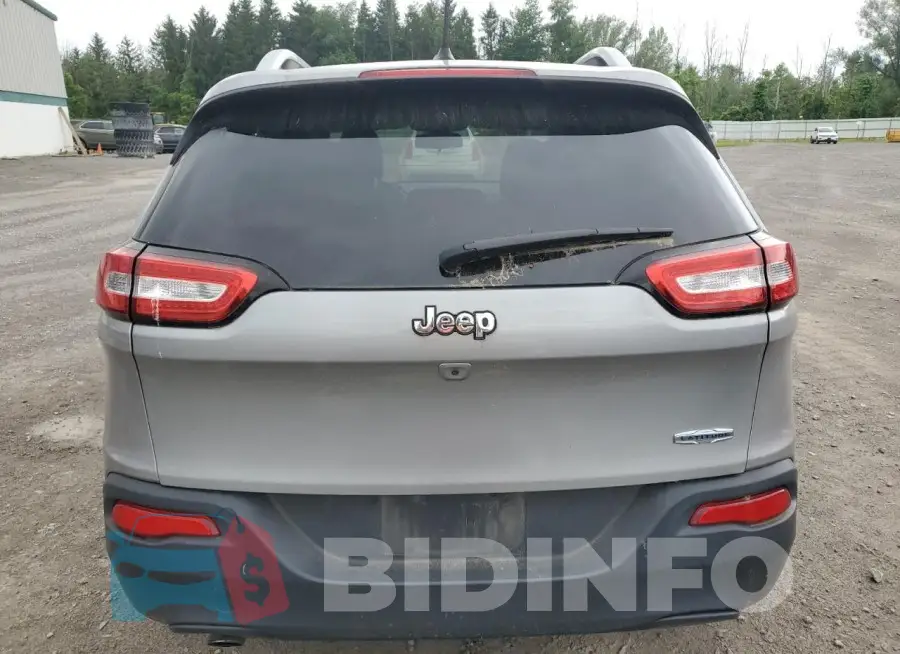 1C4PJLCB4FW737296 Photo# 6