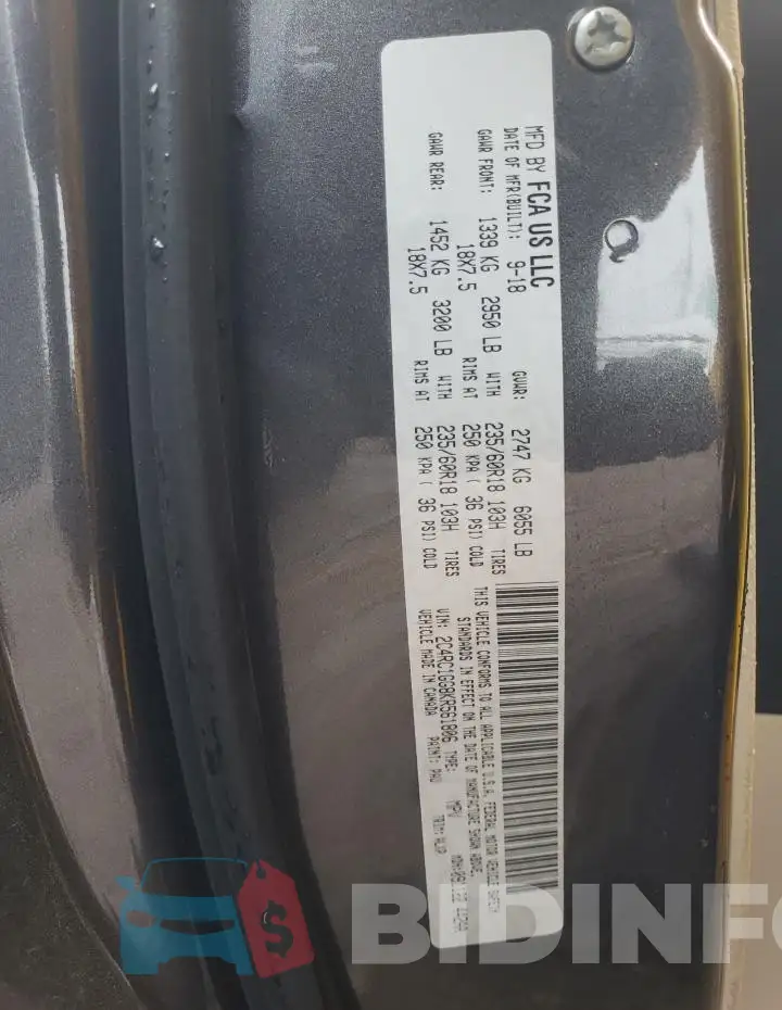 2C4RC1GG8KR561806 Photo# 13
