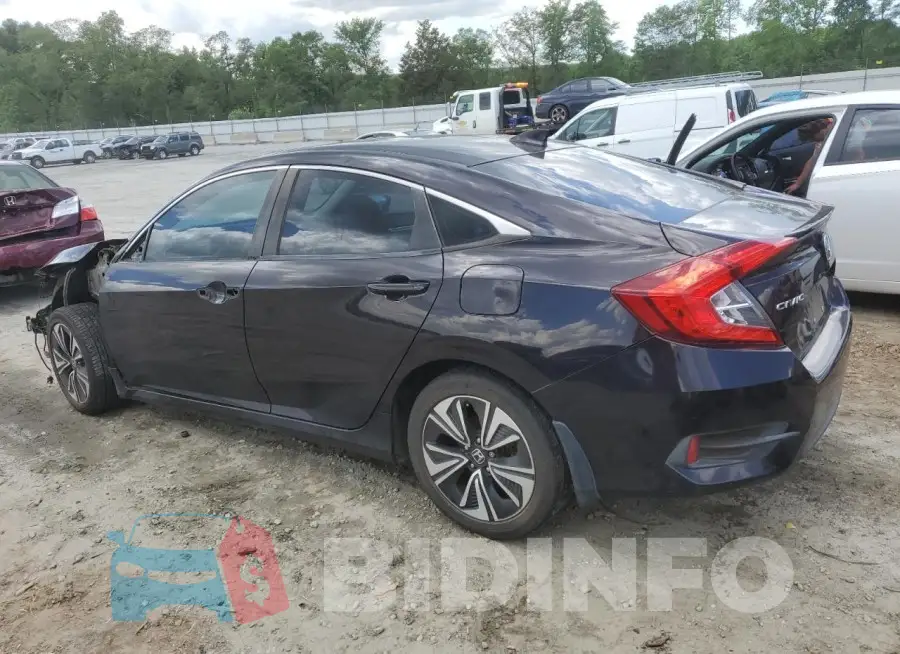 19XFC1F30GE041075 Photo# 2