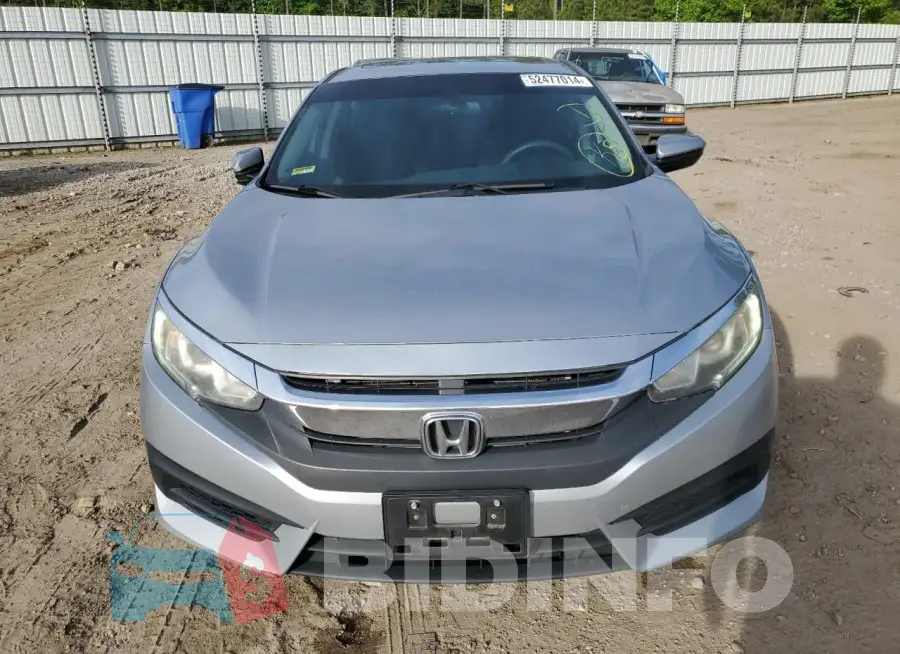 19XFC2F73GE218436 Photo# 5