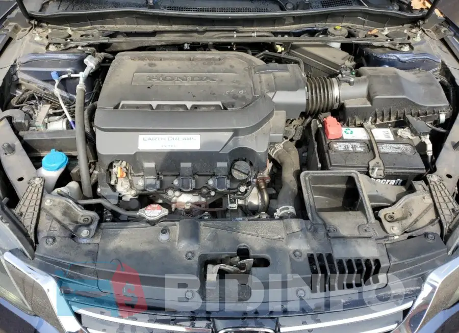 1HGCR3F80FA034834 Photo# 11