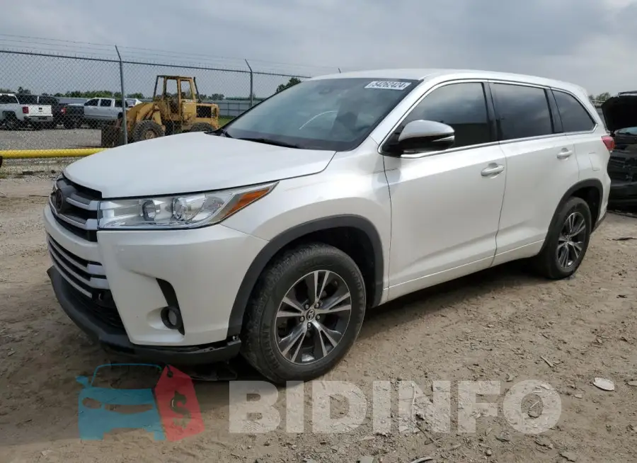 5TDZZRFH6JS245592 Photo# 1