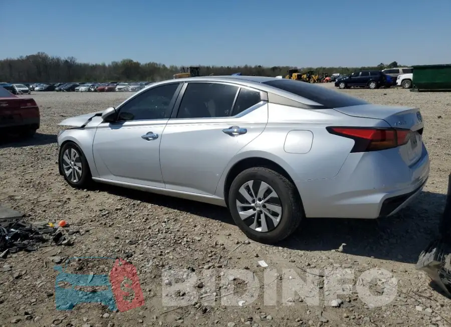 1N4BL4BV6KC165817 Photo# 2