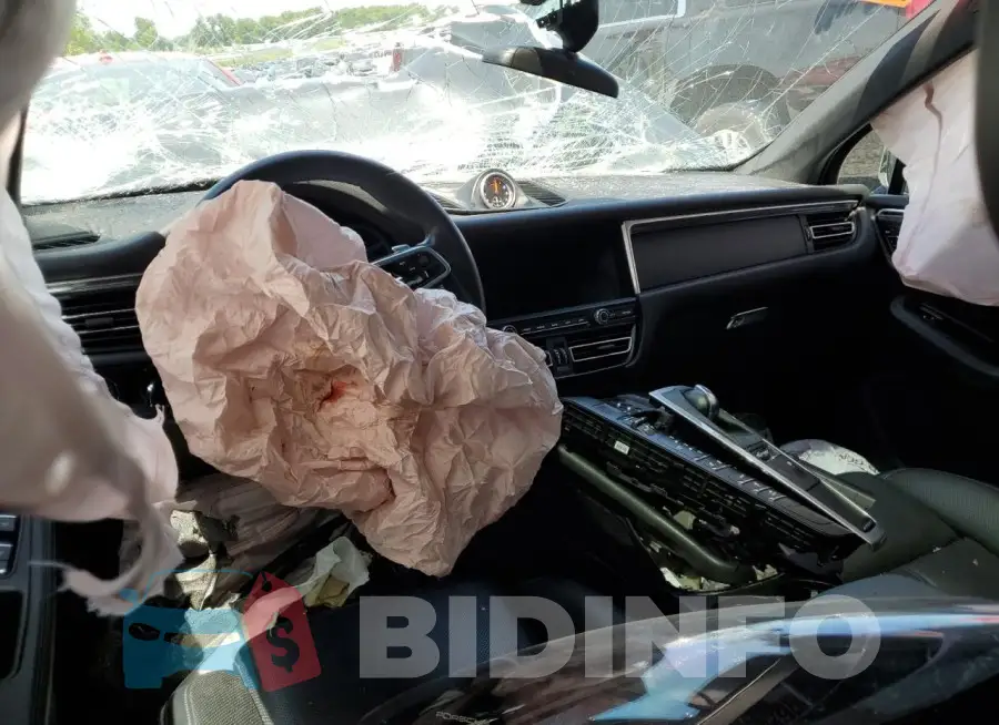 WP1AA2A5XLLB03774 Photo# 8