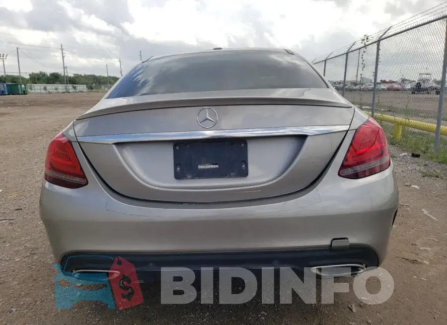 WDDWF8DB9KR458093 Photo# 6