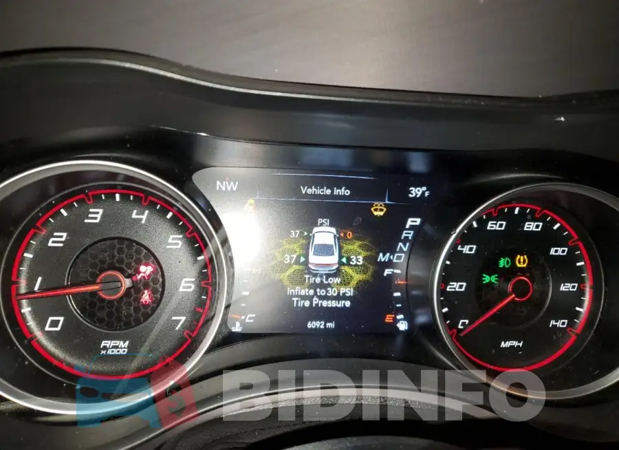 2C3CDXJG9PH577268 Photo# 9