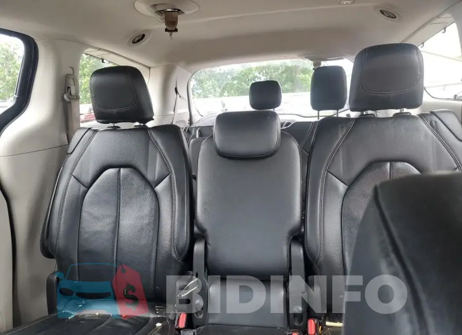 2C4RC1EG9HR752596 Photo# 10