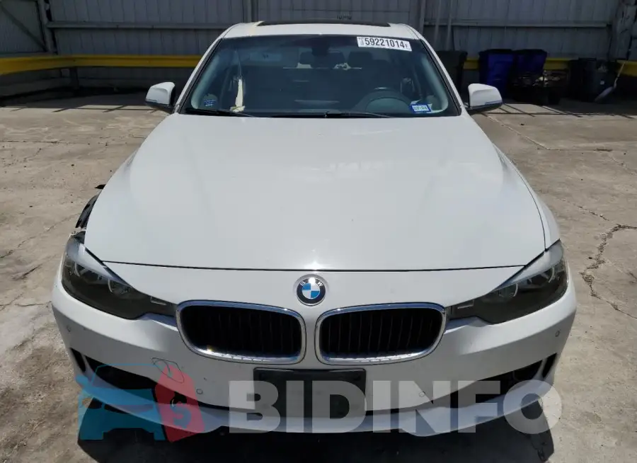 WBA3A5G55FNS90401 Photo# 5