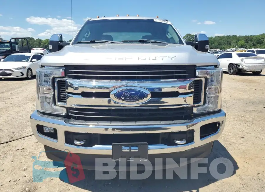 1FT8W3DT2JEB34147 Photo# 5