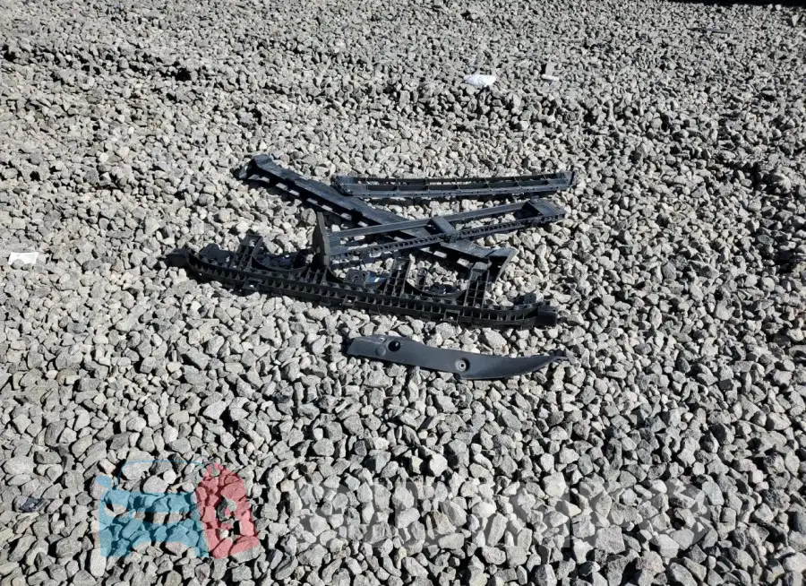 4S3GTAB69L3701085 Photo# 12