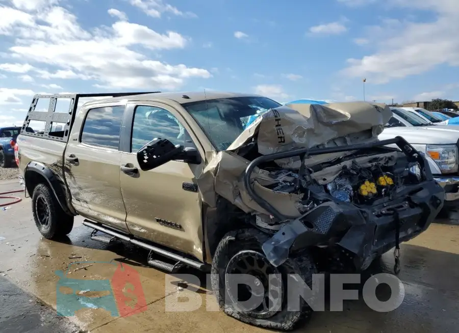 5TFDW5F16KX813415 Photo# 4