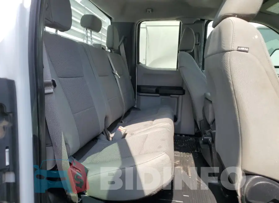 1FT7X2A65HEC68033 Photo# 10