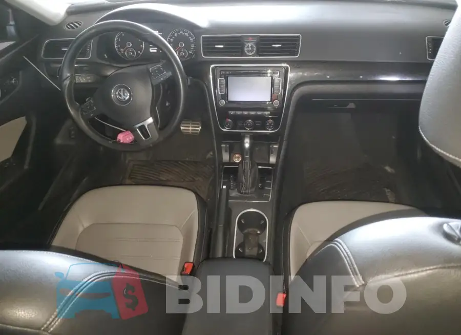 1VWBS7A3XFC083624 Photo# 8