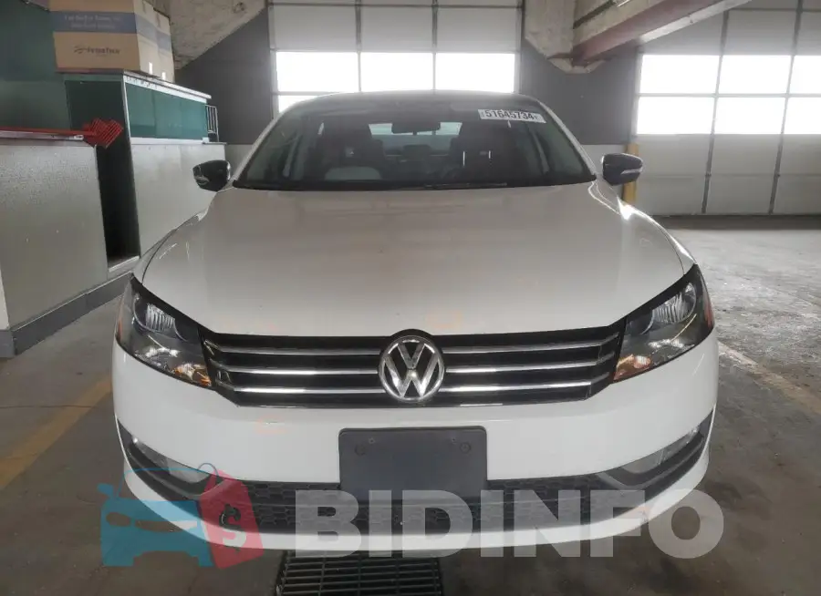 1VWBS7A3XFC083624 Photo# 5