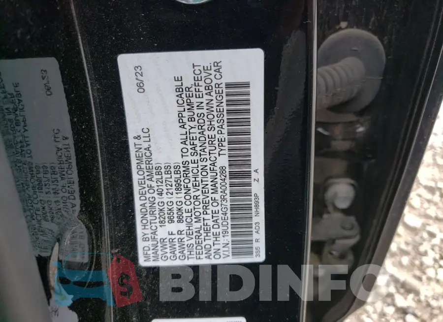 19UDE4G73RA004288 Photo# 12
