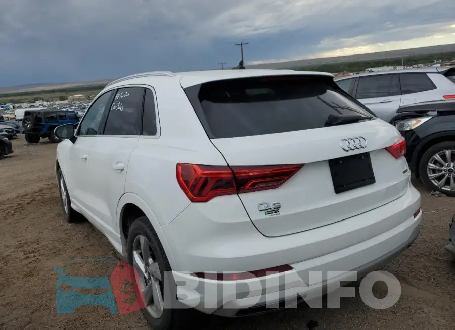 WA1AUCF36M1058555 Photo# 2