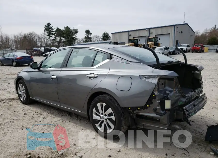 1N4BL4BV3PN388036 Photo# 2