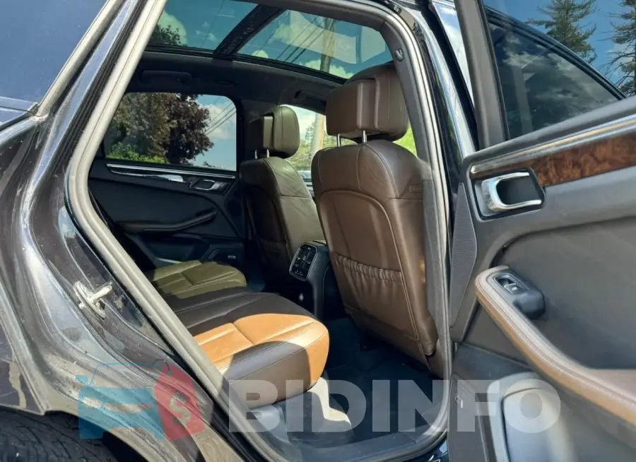 WP1AB2A50FLB72863 Photo# 6