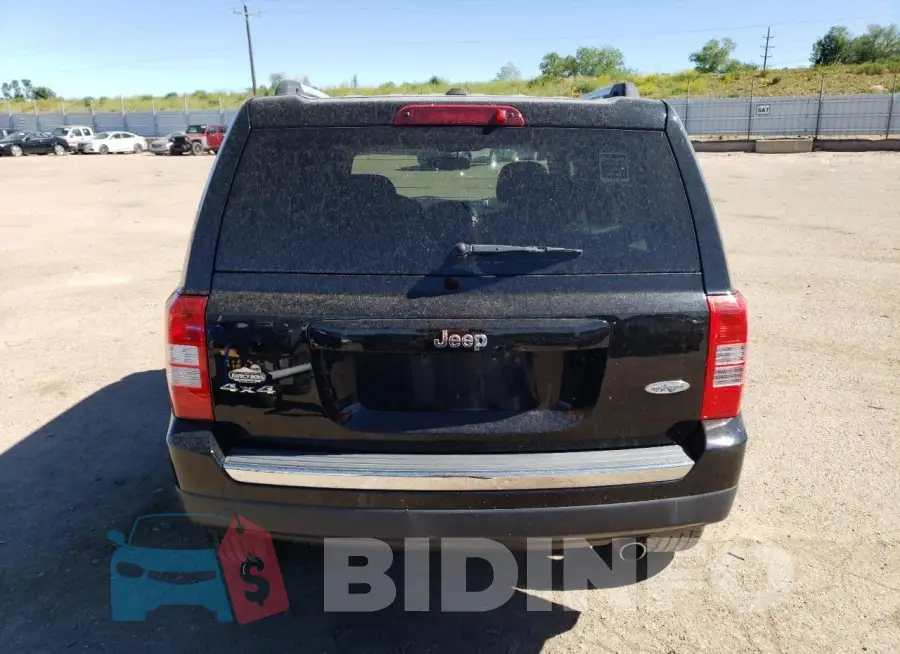 1C4NJRFB3HD180773 Photo# 6
