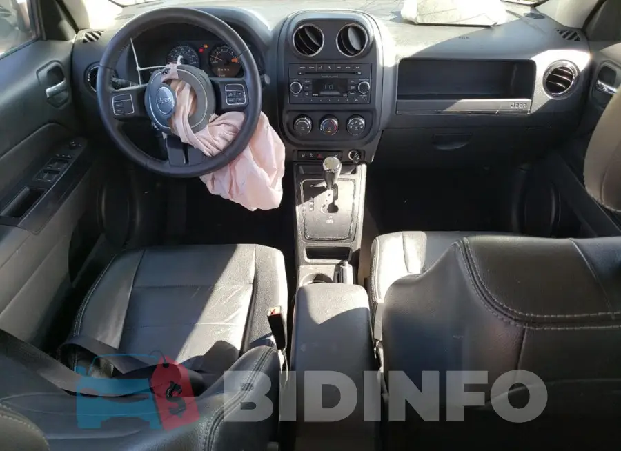 1C4NJRFB3HD180773 Photo# 8