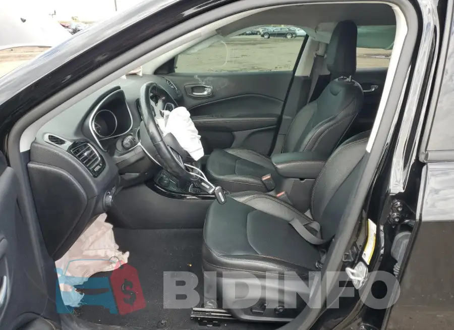 3C4NJDCB7LT161069 Photo# 7