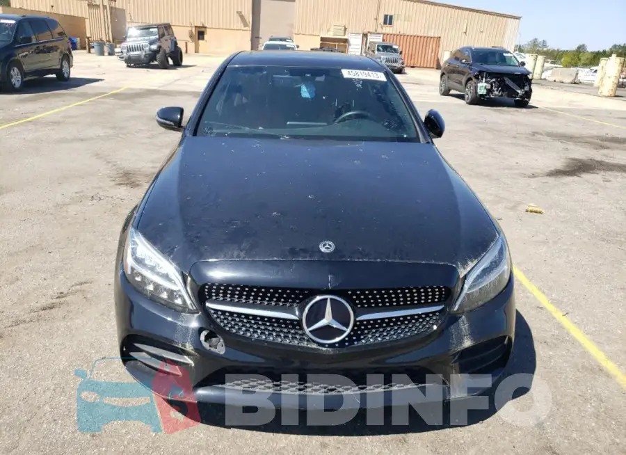 55SWF8DB0KU307237 Photo# 5