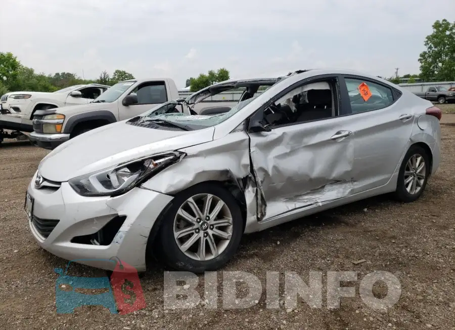 5NPDH4AE9GH652575 Photo# 1