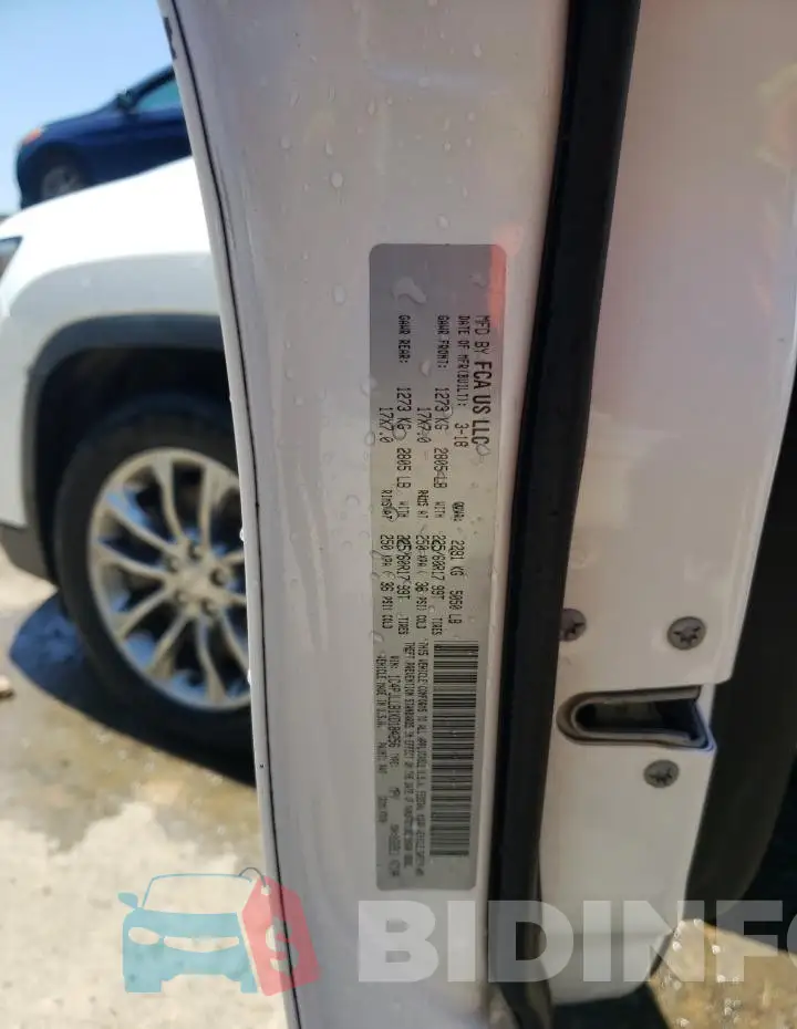 1C4PJLLB1KD184256 Photo# 12