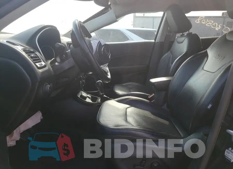 3C4NJDCB4LT223673 Photo# 7