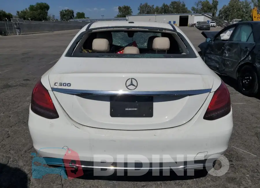 55SWF8DB8LU324143 Photo# 6