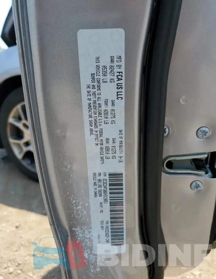 2C3CDXFG8GH319851 Photo# 12