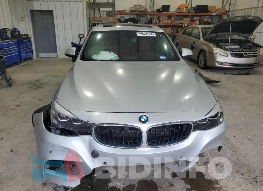 WBA8Y3C39HG450877 Photo# 5