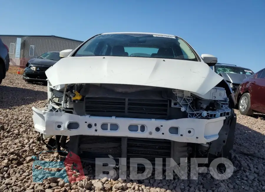 1FADP3F24GL270015 Photo# 5