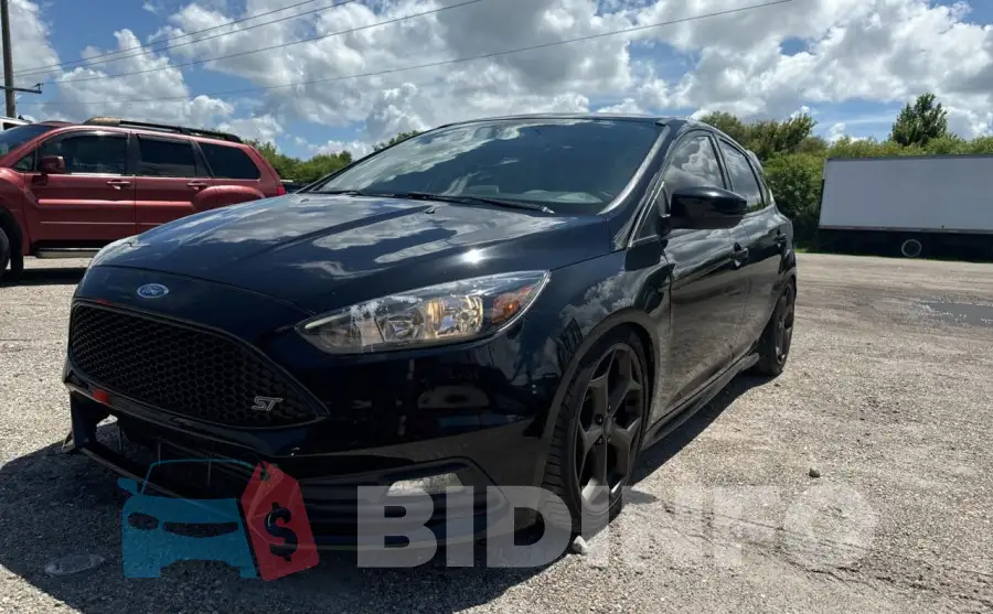 1FADP3L95GL228731 Photo# 2