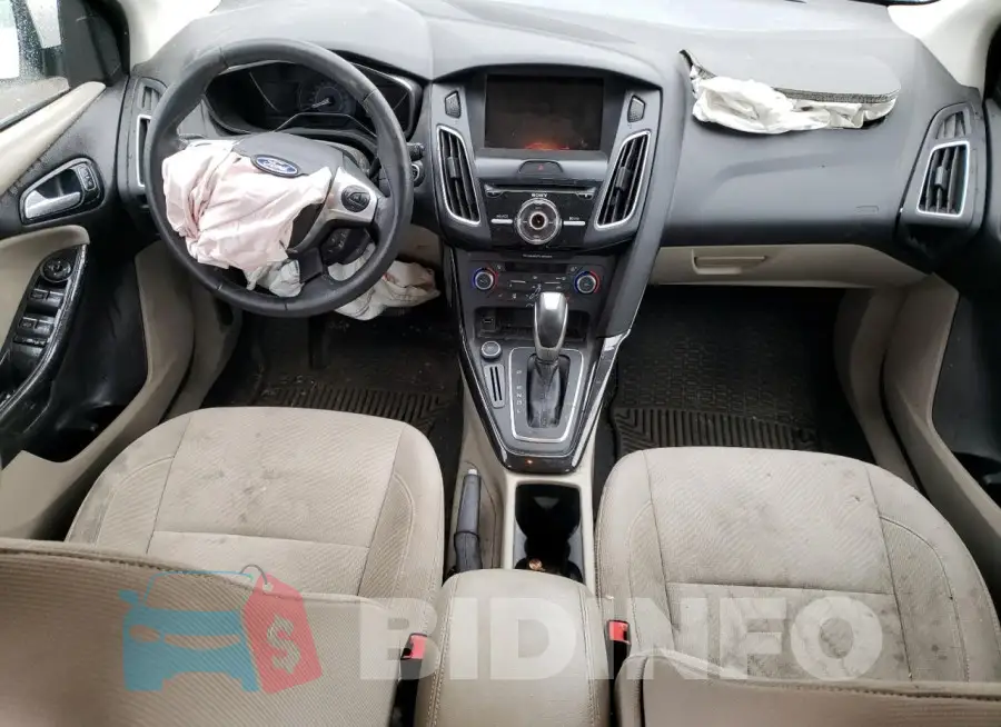 1FADP3R49FL267283 Photo# 8