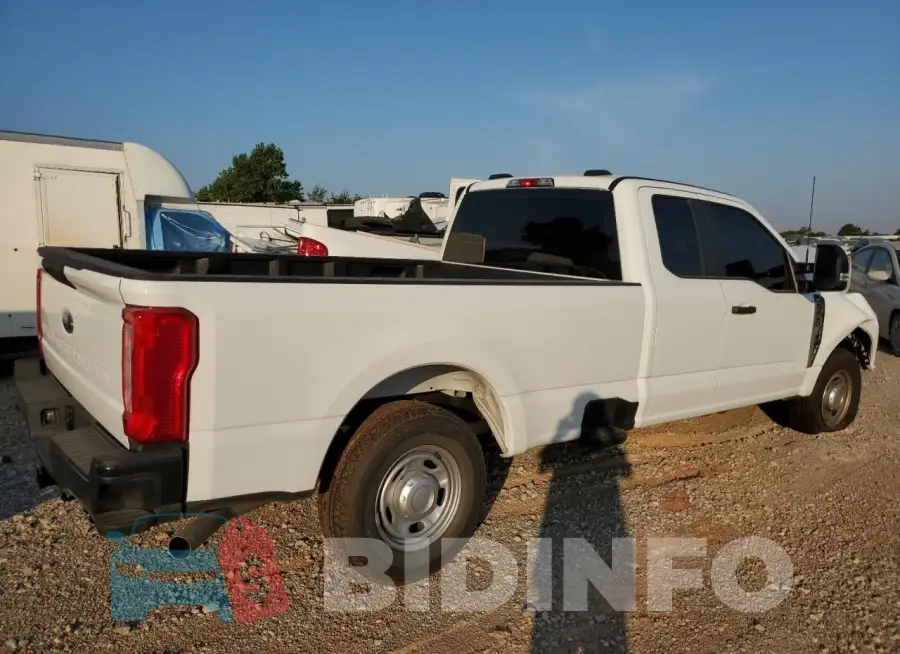 1FT7X2AA9PEC34373 Photo# 3