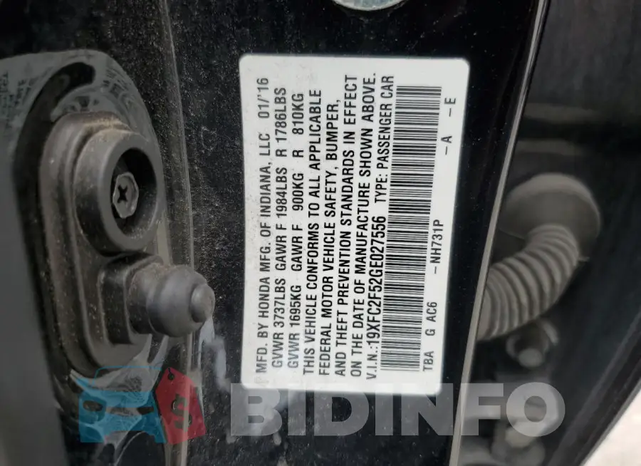 19XFC2F52GE027556 Photo# 12
