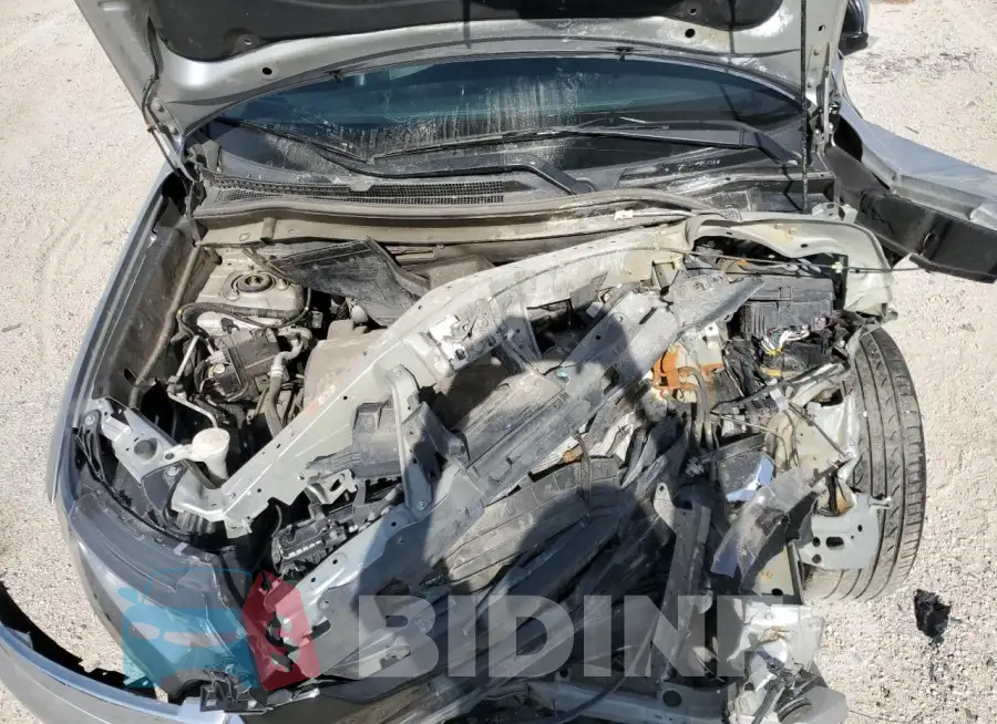 JA4AD3A37JZ038982 Photo# 12