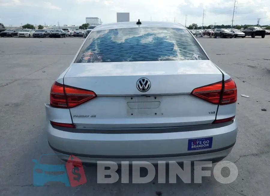 1VWBS7A39GC016482 Photo# 6