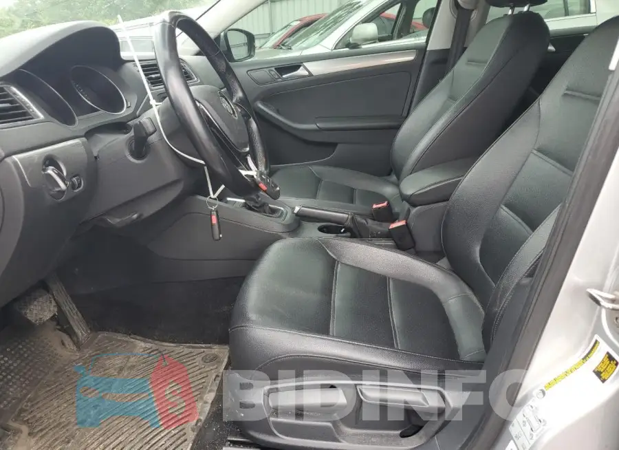 3VWD67AJ7GM247729 Photo# 7